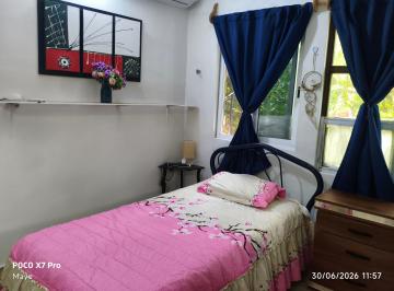 Casa de 1 habitación, Mérida · Se Renta Habitación en Casa de Familia con Entrada Independiente, Para Chica Es
