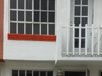 Fachada · Hermosa Casa en Los Héroes - Cluster Privado