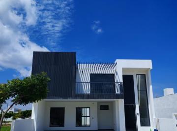 Casa en condominio de 4 habitaciones, León · Hermosa Residencia en Mayorazgo Sto Domingo