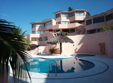 Casa en condominio de 3 habitaciones, Acapulco de Juárez · Villa en Venta en Lomas de Costa Azul Acapulco de Juárez