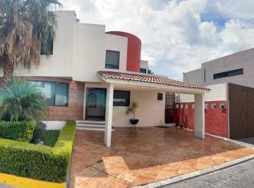 Casa de 3 habitaciones, San Andrés Cholula · Casa Premium en Bosques de Morillotla con Jacuzzi y Suite Independiente