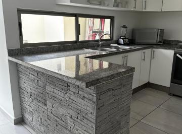 Casa en condominio de 3 habitaciones, Cancún · Casa en Long Island