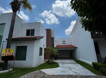 Casa en condominio de 4 habitaciones, Aguascalientes · Hermosa Casa en Coto San Nicolas
