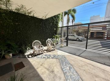 Casa de 3 habitaciones, Mazatlán · Casa en Venta en Zona Dorada