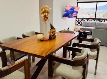 Comedor de madera con 6 sillas. · Departamento Amueblado en Residencial Caña - Zona Plaza Oaxaca