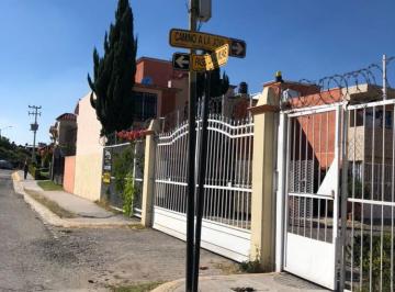 Porton de Acceso automatico · Casa en Renta, Cómoda, Segura y con Excelente Ubicación.