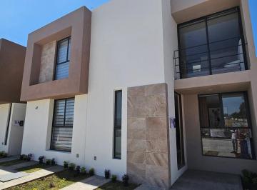 Casa de 2 habitaciones, Tarímbaro · Privada Erandeni