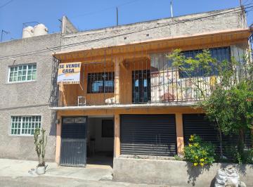 Casa de 5 habitaciones, Ecatepec de Morelos · Casa de Dos Niveles Excelente Ubicación