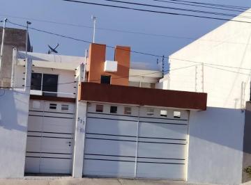 Casa de 3 habitaciones, Apizaco · Se Renta Casa Comoda.