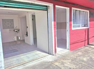 Sobre avenida Río Churubusco · Local en Zona Muy Comercial