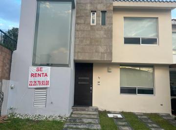 Casa en condominio de 3 habitaciones, San Andrés Cholula · Renta de Casa en Cluster Castellana en Lomas de Angelopolis