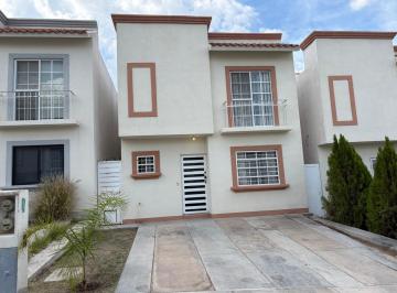 Casa en condominio de 3 habitaciones, Chihuahua · Se Vende Casa Amueblada en Residencial Las Aldabas