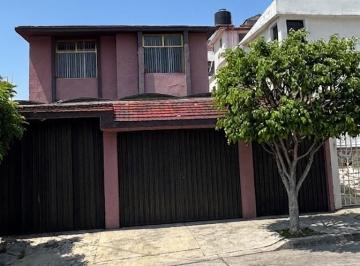 Casa de 3 habitaciones, Tlalnepantla de Baz · ¡Tu Próximo Hogar Te Espera!