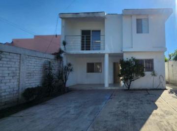 Frente · Se Renta Casa en Jardines de Santa Anita