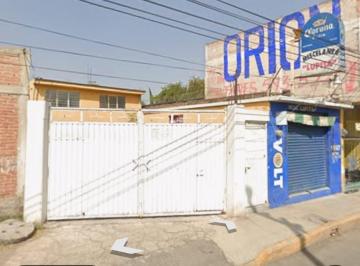 Casa de 3 habitaciones, Ecatepec de Morelos · Casa en Venta con Local Comercial