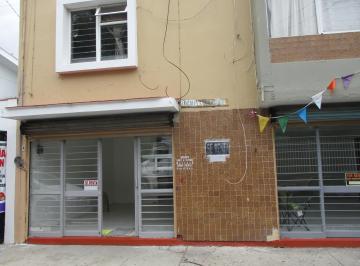 Local comercial de 1 habitación, Zapopan · Local en Las Aguilas, Puede Ser Local, Oficina o Bodega a Dos Cuadras Lop. Mateo