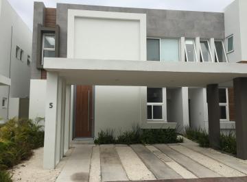 Casa de 3 habitaciones, Mérida · Se Renta Casa en Altozano