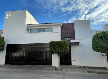 Casa en Renta de 3 habitaciones Fraccionamiento Cañada del Refugio · Casa en Renta Cañada del Refugio