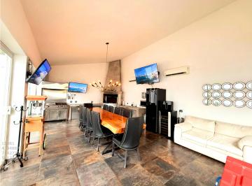 Casa de 3 habitaciones, Santiago · Casa con Alberca y Palapa Climatizada en Santiago, N. L. — a 5 Min de La Presa de