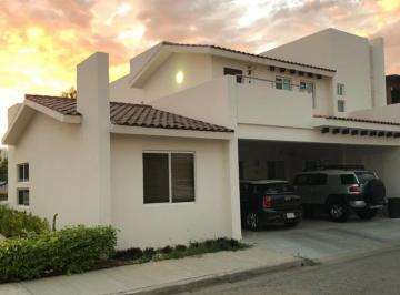 Casa de 3 habitaciones, Culiacán · Casa en Renta en Fraccionamiento Maralago, Culiacán - 3 Rec + Cuarto de Servicio