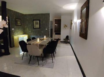 Casa de 3 habitaciones, Benito Juárez · Hermosa Casa Recién Remodelada (Con o Sin Muebles)