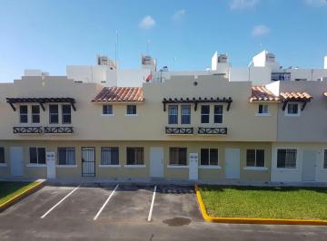 Frente de la casa · Casa en Renta en Real Ibiza Plus | 2 Recamaras | Alberca y Cancha