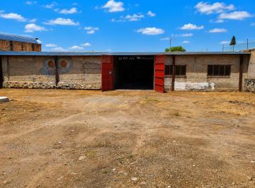 Bodega comercial , Tlajomulco de Zúñiga · Invierte en Una Propiedad con Ubicación Estratégica y Potencial de Crecimiento