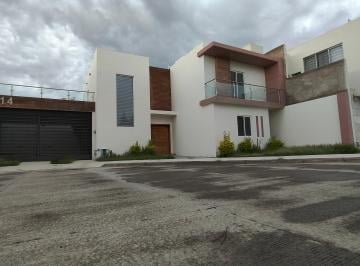Casa en condominio de 3 habitaciones, Durango · Exclusiva Residencia en Venta | El Lago Residencial (Corredor Mezquital)