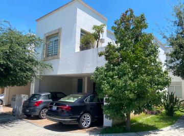 Casa , León · Casa en Venta en Danubio Azul Residencial, por Antorcha, Zona Norte de Leon Gto.