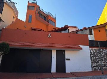 ENTRADA · Exclusiva Residencia en Venta | Amplitud, Elegancia y Vistas Panorámicas