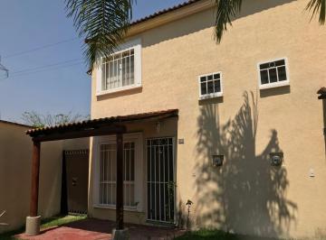 entrada principal · Casa en La Provincia | Fraccionamiento Seguro y Excelente Ubicación