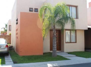 Casa habitación amueblada, 5 ahbts en condominio residencial privado. Ubicado en · Casa Habitación Amueblada, 5 Ahbts en Condominio Residencial Privado