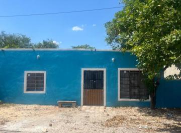 Casa de 4 habitaciones, Kanasín · Casa Remodelada con Amplio Patio en Cecilio Chi, Cerca de Periferico