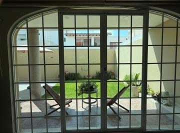Casa de 4 habitaciones, Querétaro · Amplia Casa en Renta en Rinconada de Los Alamos, Querétaro