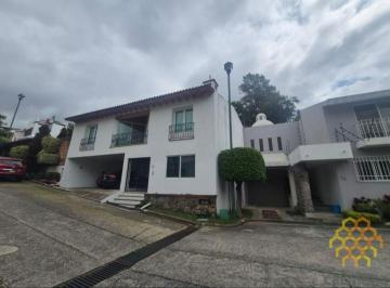 Casa de 4 habitaciones, Cuernavaca · Renta de Bonita Casa en Santa María en Fraccionamiento