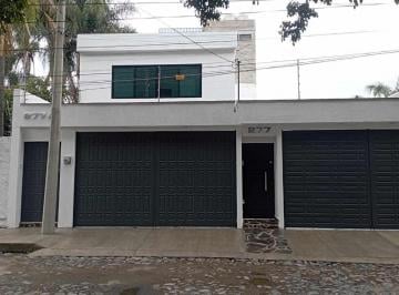 Casa de 2 habitaciones, Zapopan · Casa en Renta Para Habitar o Oficinas Inf: 33 Ruben