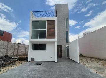 Casa en condominio de 3 habitaciones, Cuautlancingo · Hermosa Casa de 3 Niveles en Fraccionamiento Tranquilo