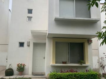 Casa de 3 habitaciones, Jesús María · Casa Amueblada en Renta