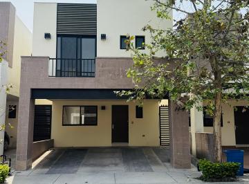 Casa de 3 habitaciones, Monterrey · Casa en Venta Cumbres Monticello