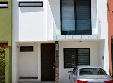 Casa en condominio de 3 habitaciones, Tlajomulco de Zúñiga · Casa en Venta en La Rúa Residencial /zona Sur, Galerías Santa Anita, Punto Sur