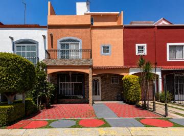 Casa de 4 habitaciones, Cuautitlán Izcalli · Casa en Venta en Jardínes San Miguel III, Cuautitlán Izcalli, Estado de México