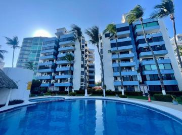 Departamento de 2 habitaciones, Boca del Río · ¡Tu Jardín Es La Playa! Depa en Planta Baja en Condominio Playa Dorada