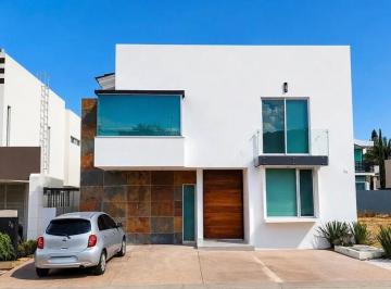 Casa en condominio de 3 habitaciones, Tlajomulco de Zúñiga · Casa en Venta en El Manantial - Residencia de Lujo