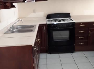 Casa de 3 habitaciones, Guadalajara · Bonita y Comopda Casa
