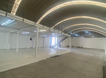 Bodega comercial , Teziutlán · Renta de Bodega con Locales Comerciales y Estacionamientos