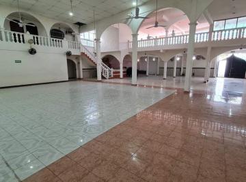 Edificio , Campeche · Rento Amplio Local
