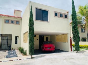 Casa de 4 habitaciones, Aguascalientes · Casa en Fuentes del Lago con Cuartos Extra