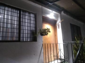 Casa de 6 habitaciones, Iztapalapa · Casa Enfrente y Atras Departamento, Bodega o Oficina