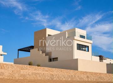 RESIDENCIAL DE 3 NIVELES · Casa Atardecer / Residencia de 3 Niveles + Rooftop