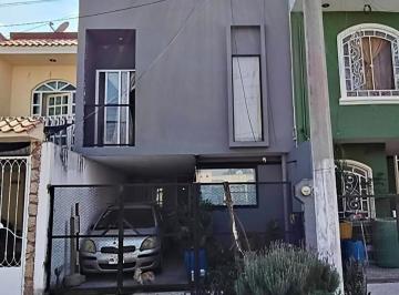 Casa de 4 habitaciones, Zapopan · Propiedad en Venta